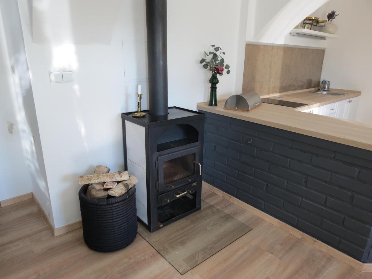 Apartman Pod Synagogou ฮุมโปเลซ ภายนอก รูปภาพ