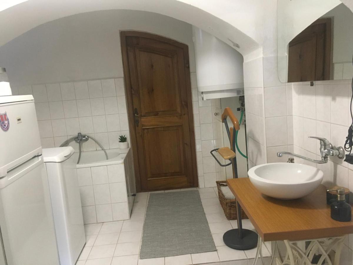 Apartman Pod Synagogou ฮุมโปเลซ ภายนอก รูปภาพ